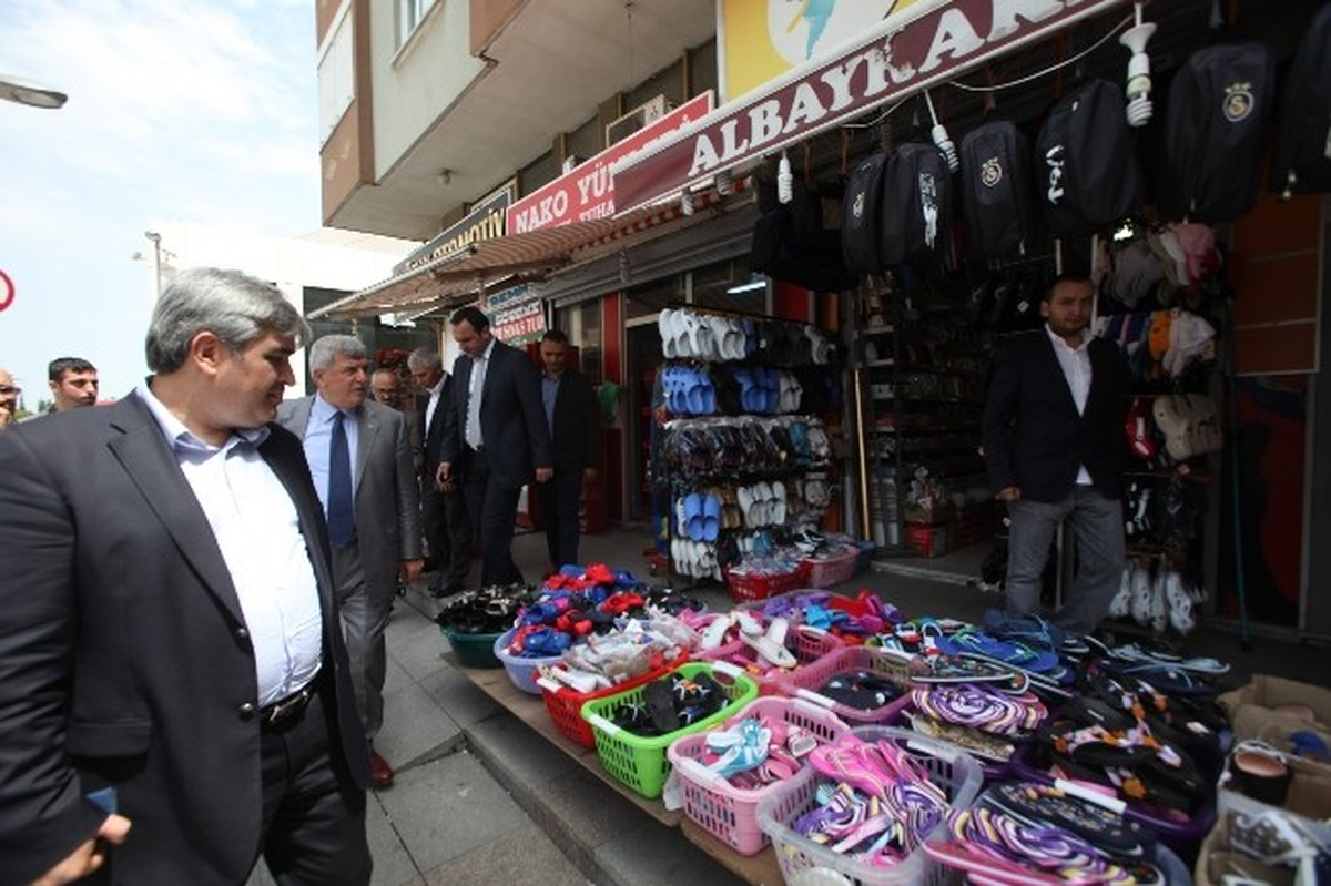 Başkan Karaosmanoğlu\'ndan Gebze\'de Esnaf Ziyareti