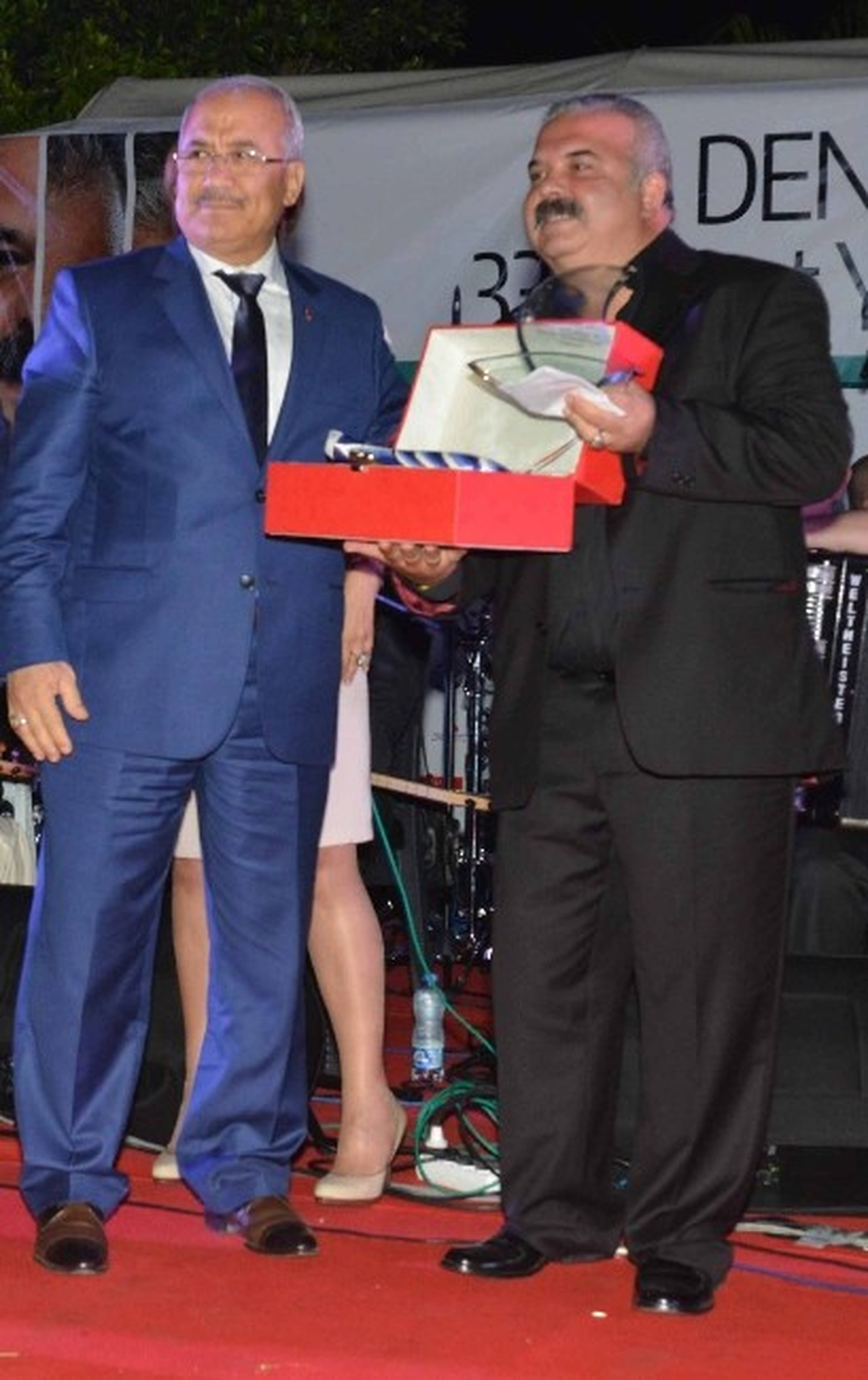 Başkan Kocamaz Deniz Oral\'ın 33. Sanat Yılı Onur Gecesine Katıldı