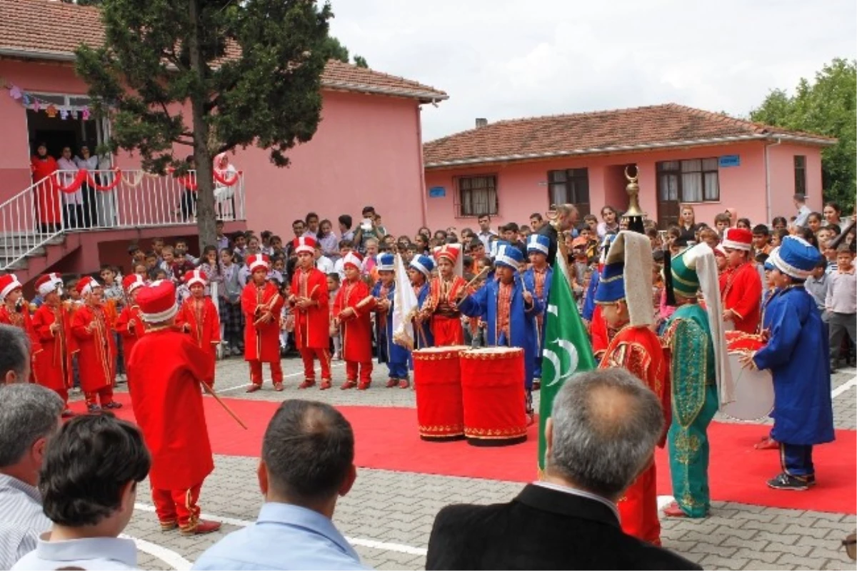 Ekrem Oba İlkokulu\'ndan "Akıl Oyunları Sınıfı" Projesi"