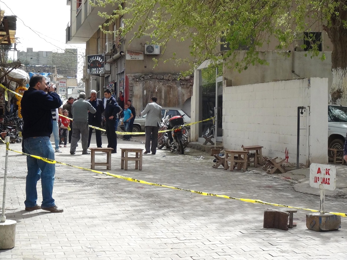 Elektrik Borcu Fazla Çıkınca Dedaş Görevlisini Dövdü
