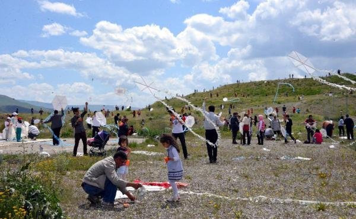 Erzurum\'da Uçurtma Şenliği Düzenlendi