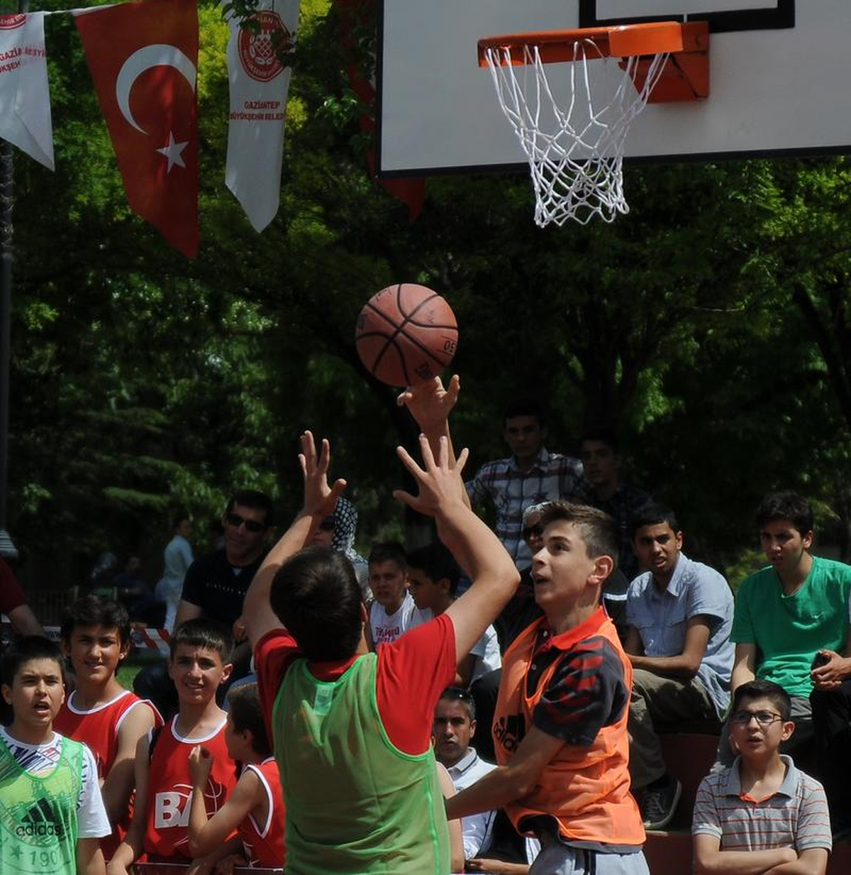 Gaziantep\'te Sokak Basketbolu Heyecanı