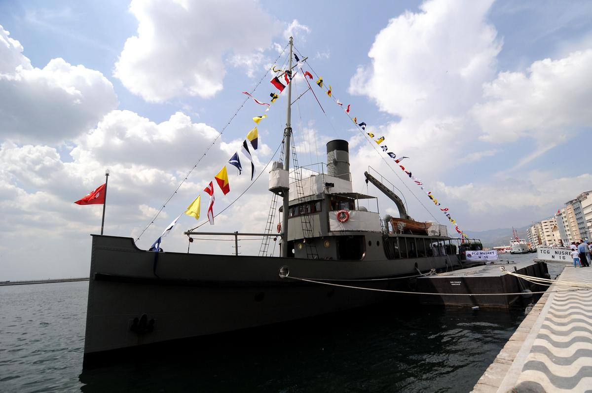 Nusret Mayın Gemisi İzmir\'de