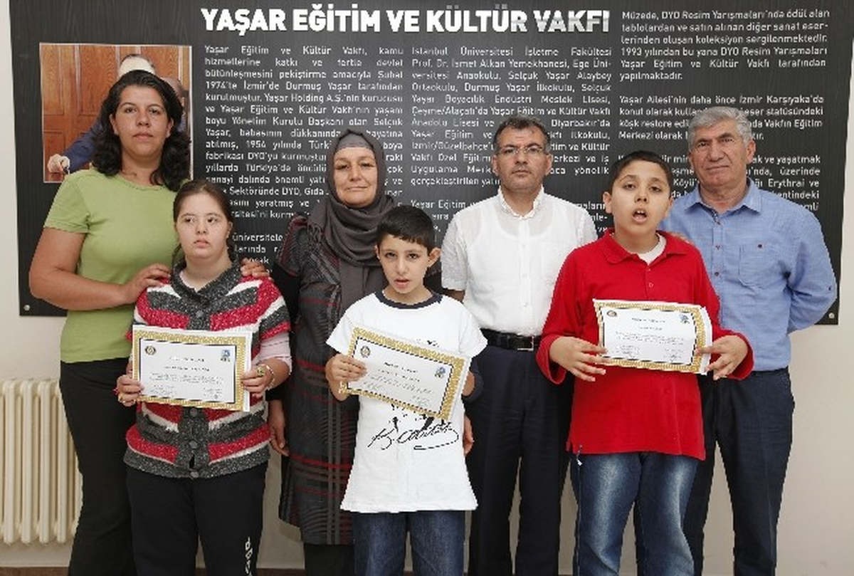 Otizmli Öğrenciler Resim Ödüllerini Sildi Süpürdü