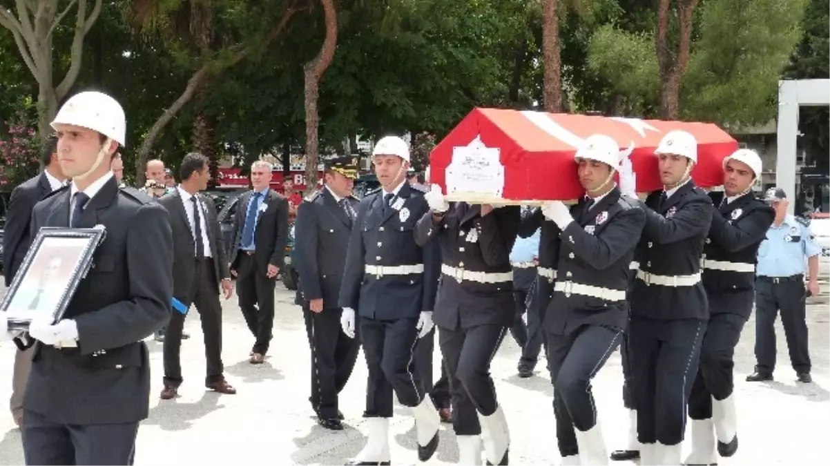 Patlamada Şehit Olan Bekçi Son Yolculuğuna Uğurlandı