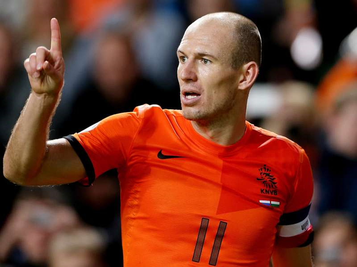 Robben: İspanya\'yı Ancak 5-3-2 Durdurur