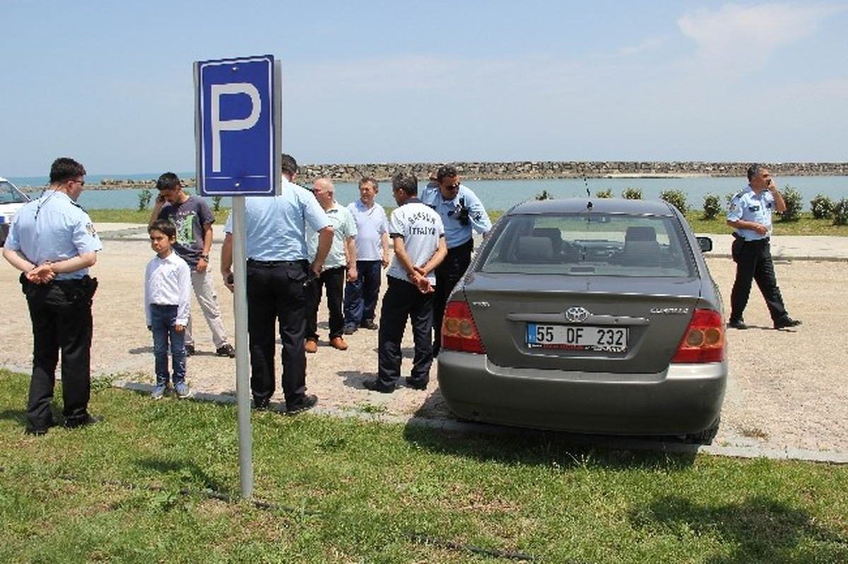 Samsun\'da Kayıp 2 Genç Polisi Alarma Geçirdi