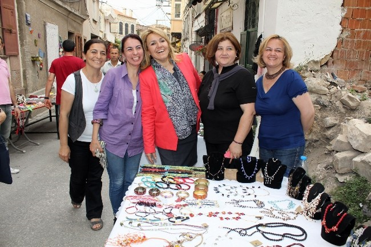 Urla Sanat Sokağı Sizi Çağırıyor