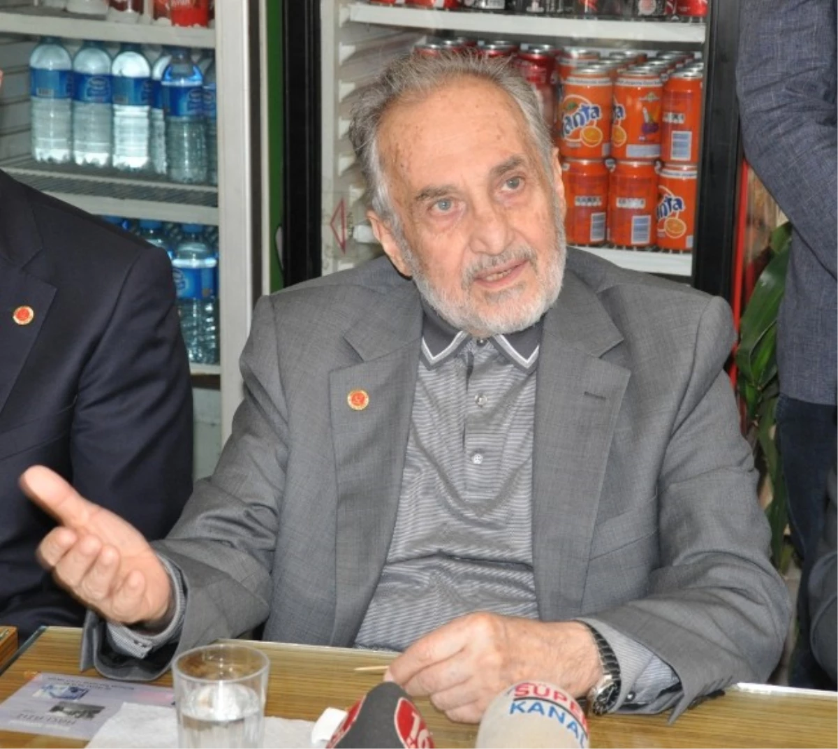 Asiltürk: AKP\'nin Adayına Oy Vermek Gibi Bir Derdimiz Yok