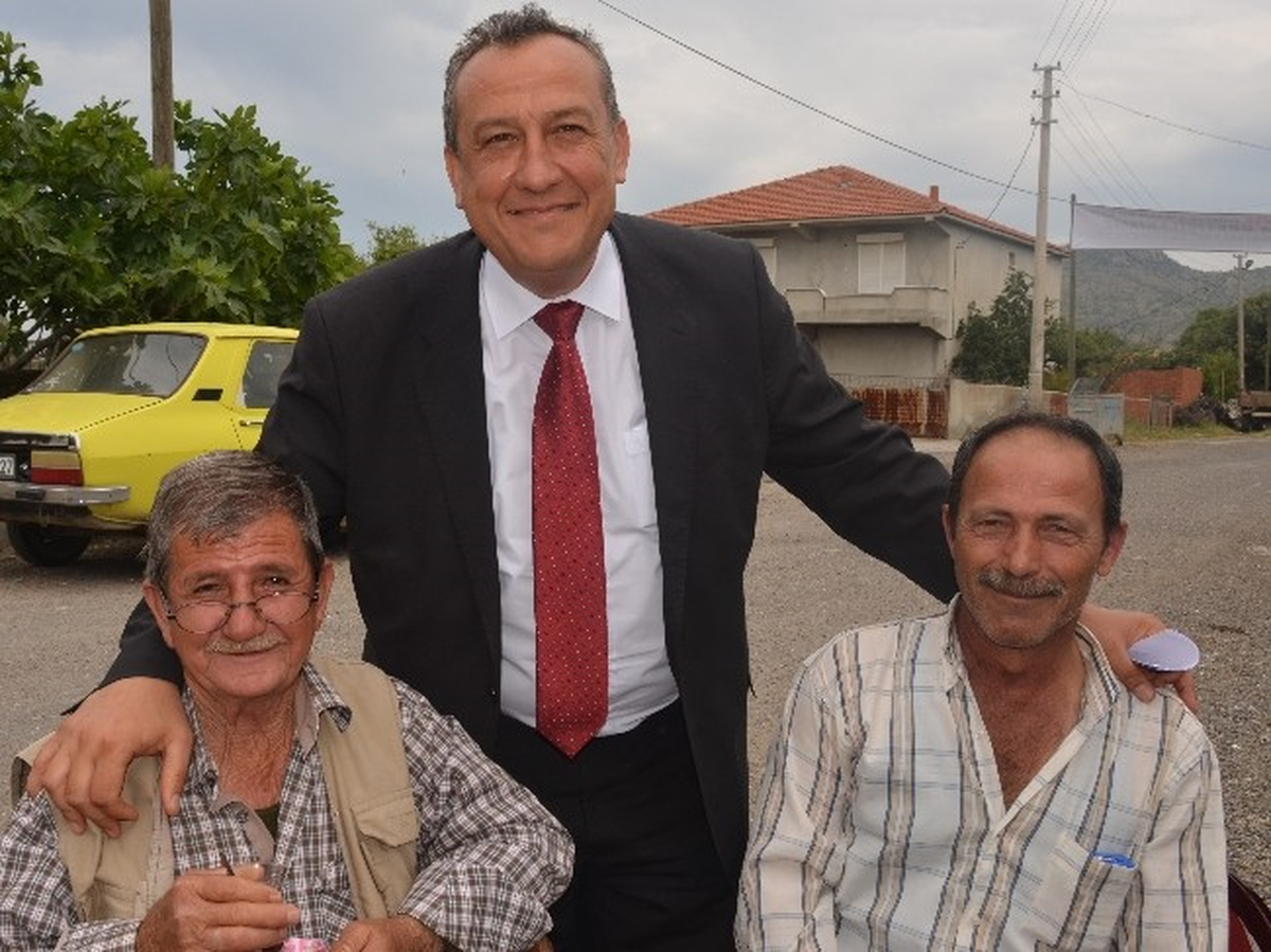 Başkan Tosun: "Halkımıza Gönlümüz de Kapımız da Açık"