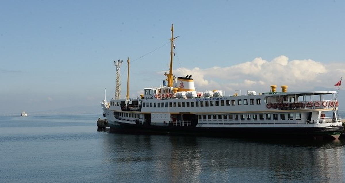 Büyükada Yolcusu Kalmasın"