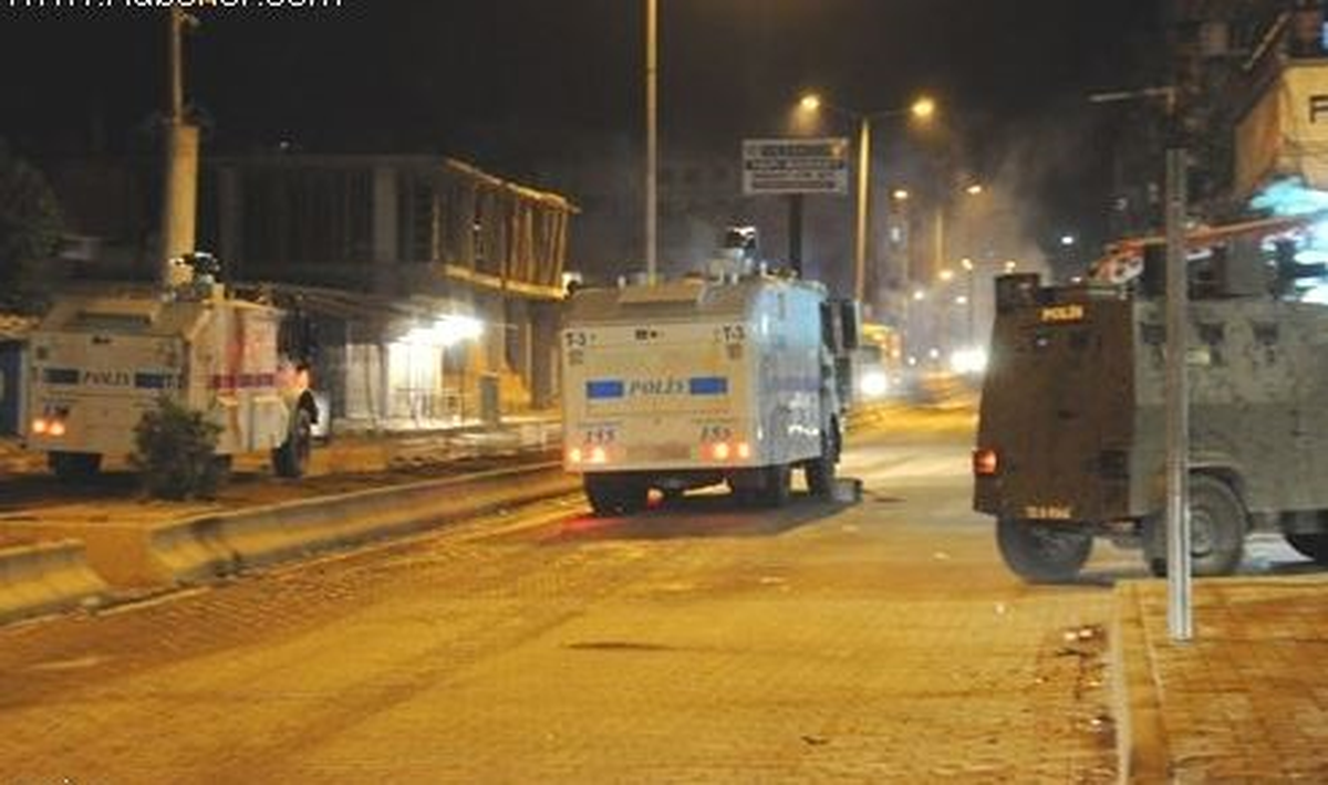 Cizre\'de İzinsiz Gösteri