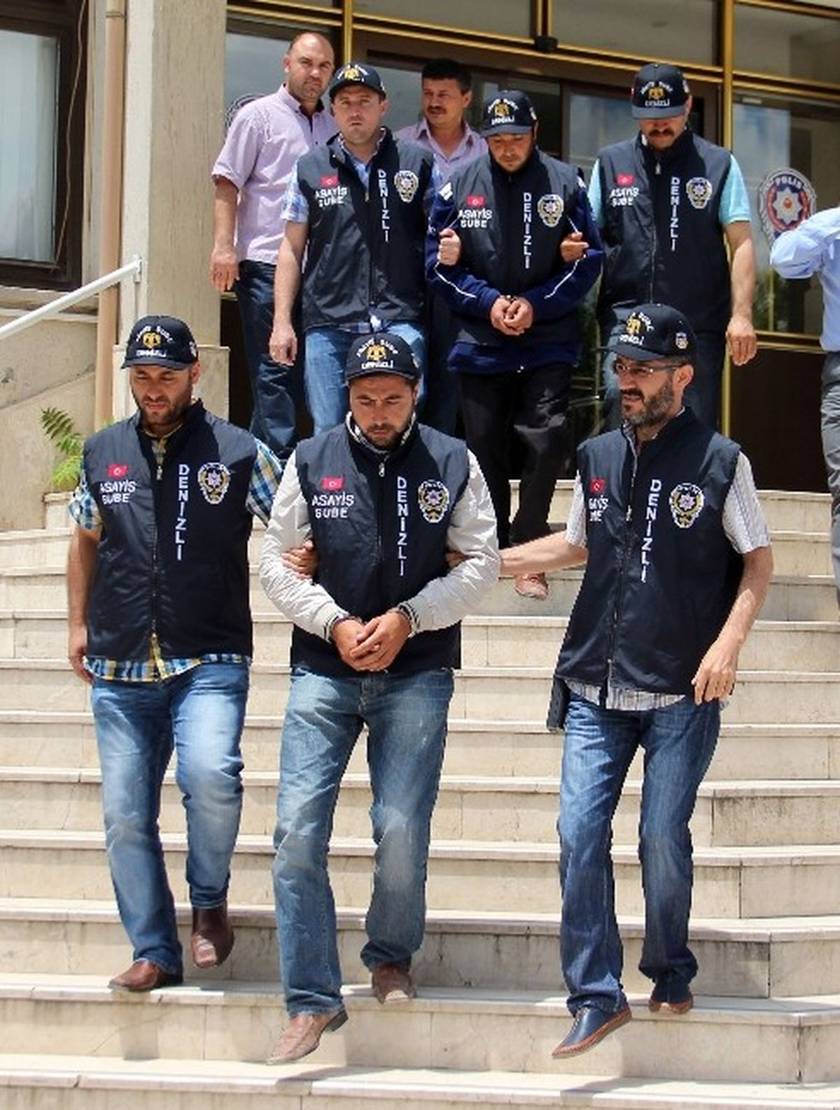 Denizli\'de Cinayete İki Gözaltı