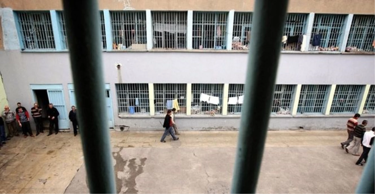 Diyarbakır\'da 10 Kişinin Öldüğü Cezaevi Davasında Karar