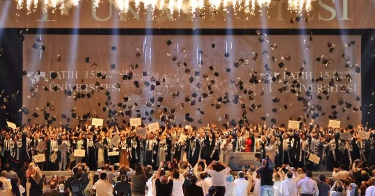Fatih Üniversitesi 15. Mezunlarını Verdi
