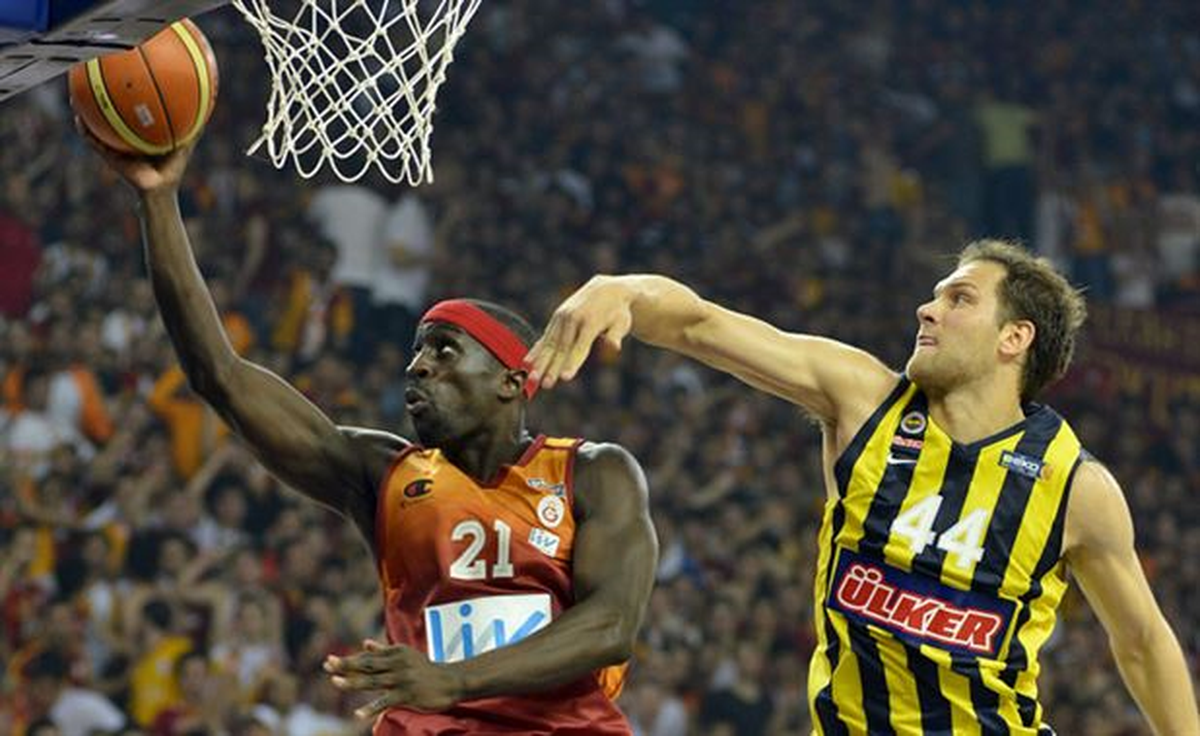 Galatasaray Lıv Hospıtal: 73 - Fenerbahçe Ülker: 64