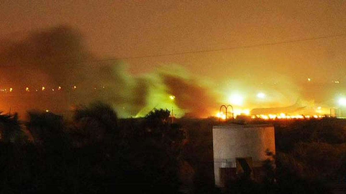 Karaçi Havalimanına Saldırı: En Az 17 Ölü