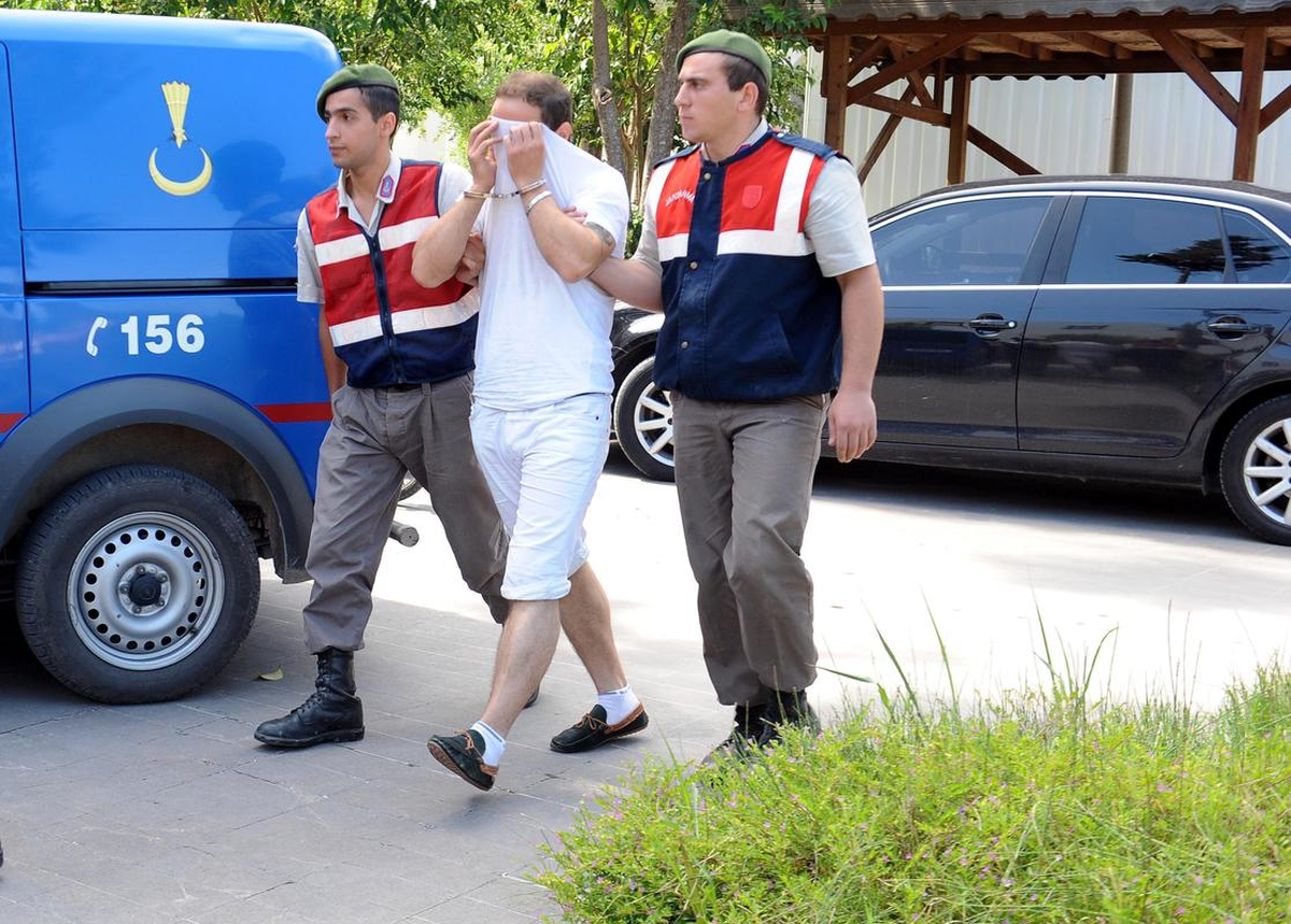 Kemer\'de Uyuşturucu Operasyonu