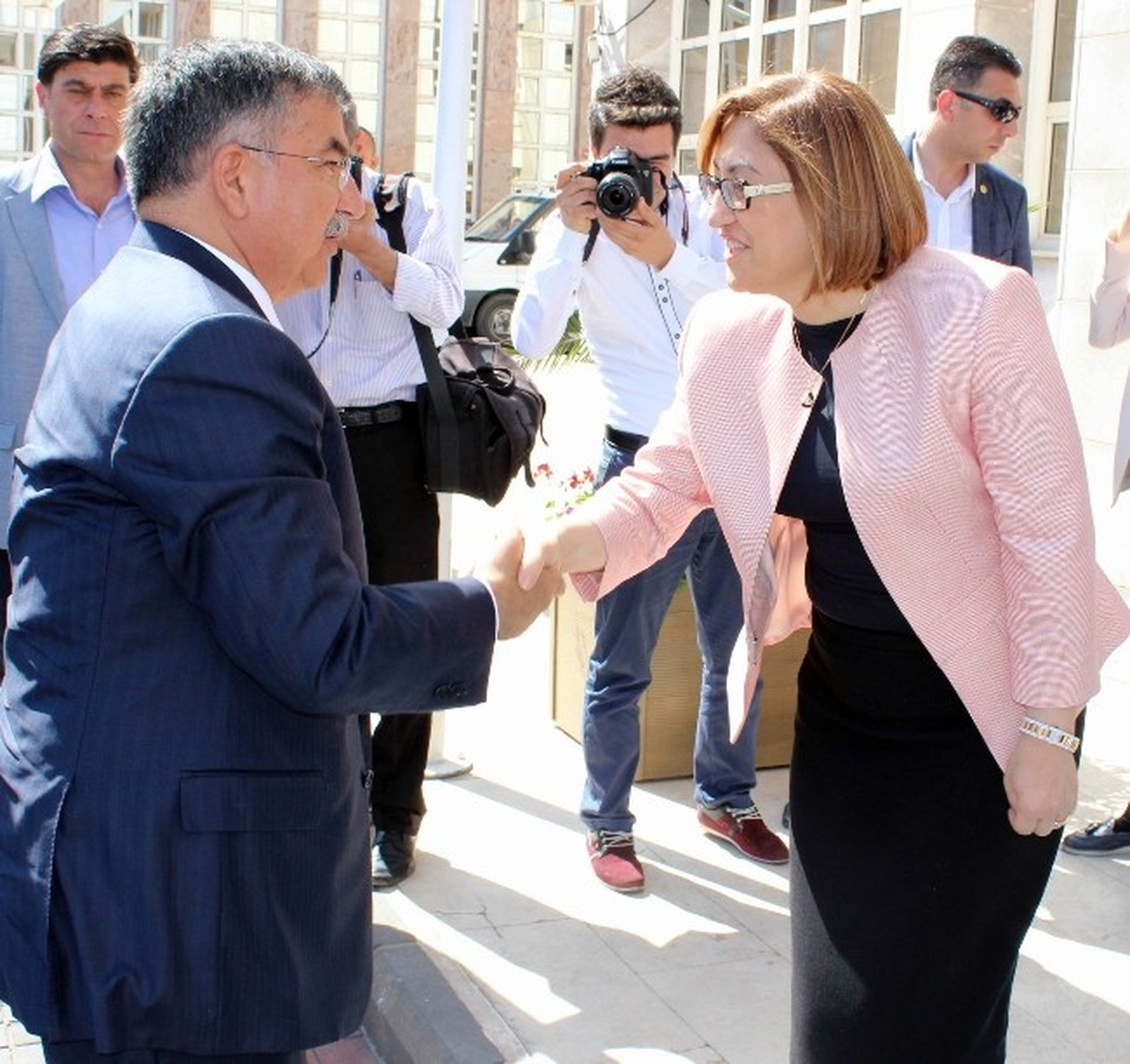 Milli Savunma Bakanı İsmet Yılmaz: "Artık Evlere Ateş Düşmesin"