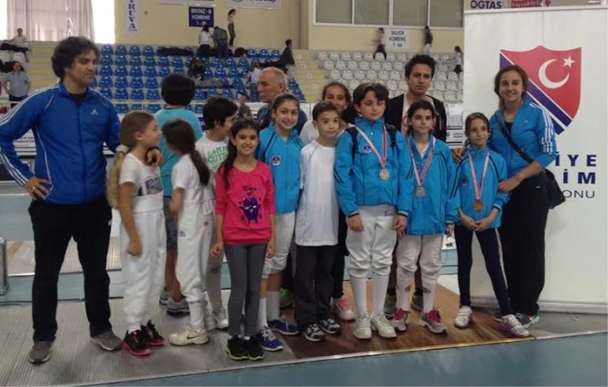 Minik Kılıçlardan, Türkiye Şampiyonluğu