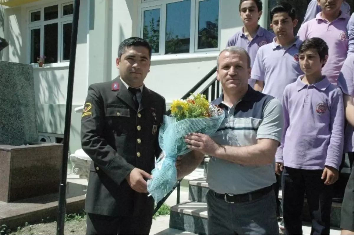 Öğrencilerden Jandarmaya Ziyaret