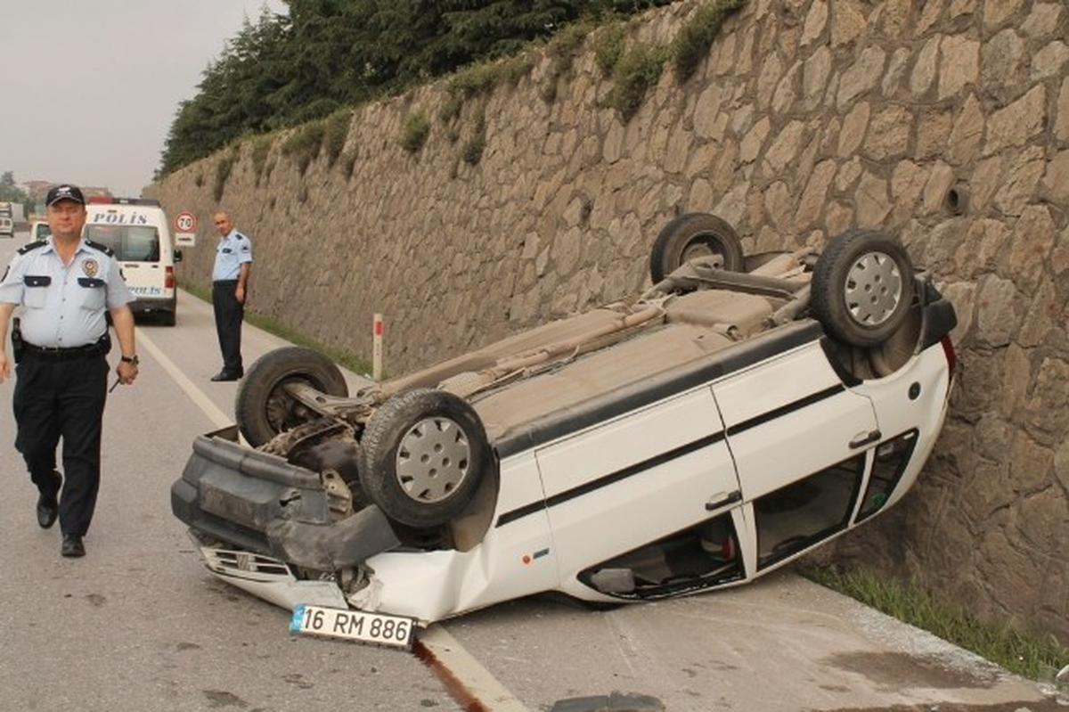 Otomobil Takla Attı: 1 Yaralı