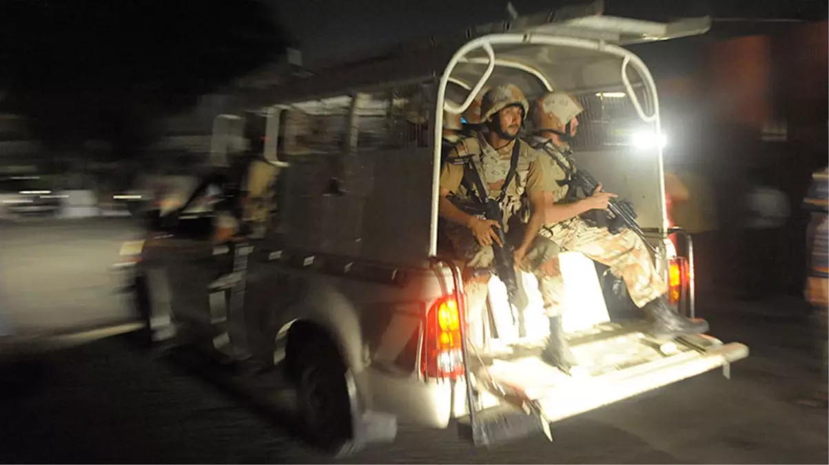 Pakistan Saldırısını Taliban Üstlendi