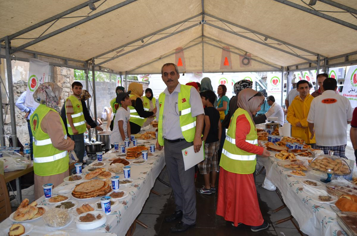 Savaşın Mağdurlarına "Yardımeli" Uzanıyor