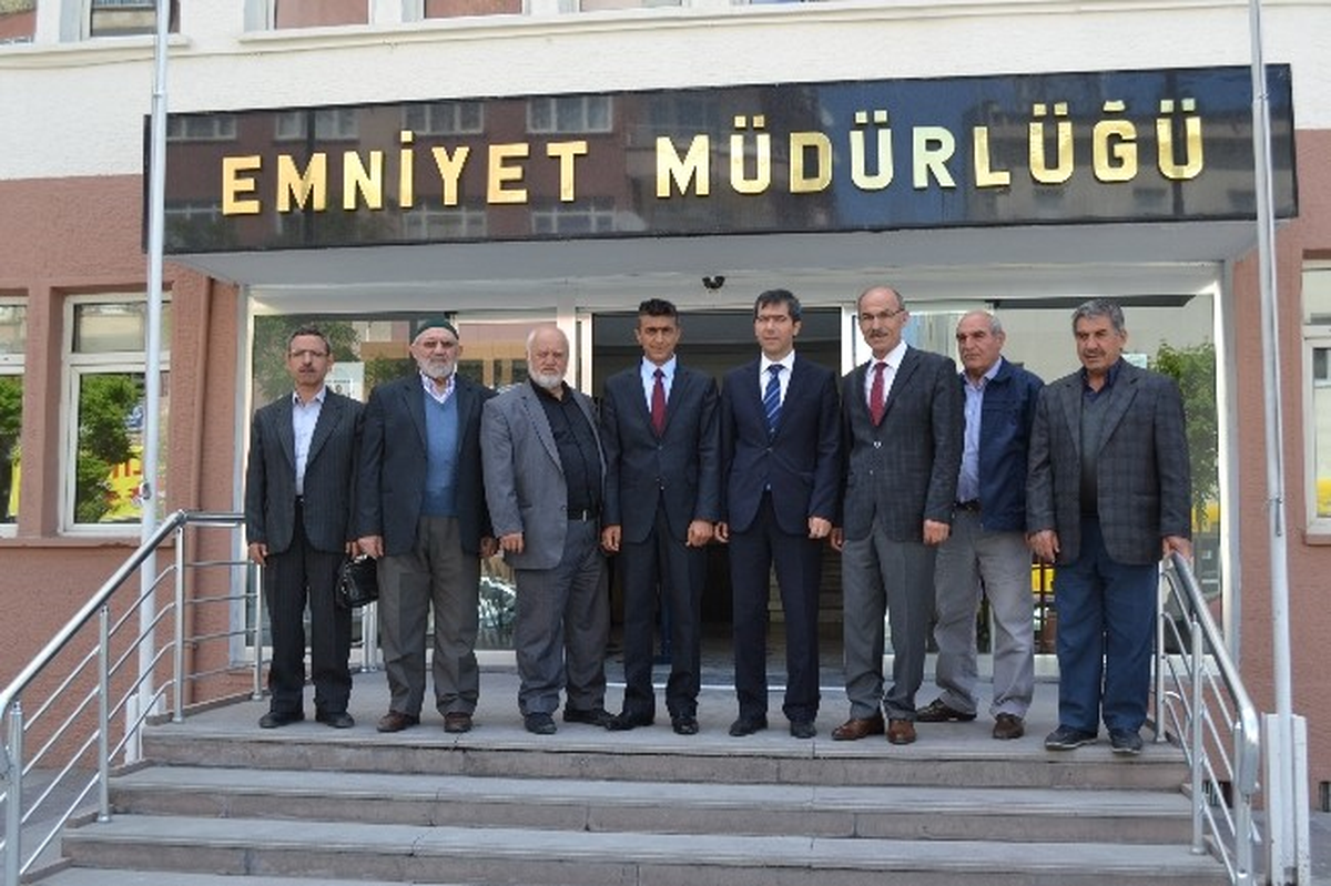 Şehit Aileleri Emniyet Müdürünü ve Askerlik Şube Başkanını Ziyaret Etti