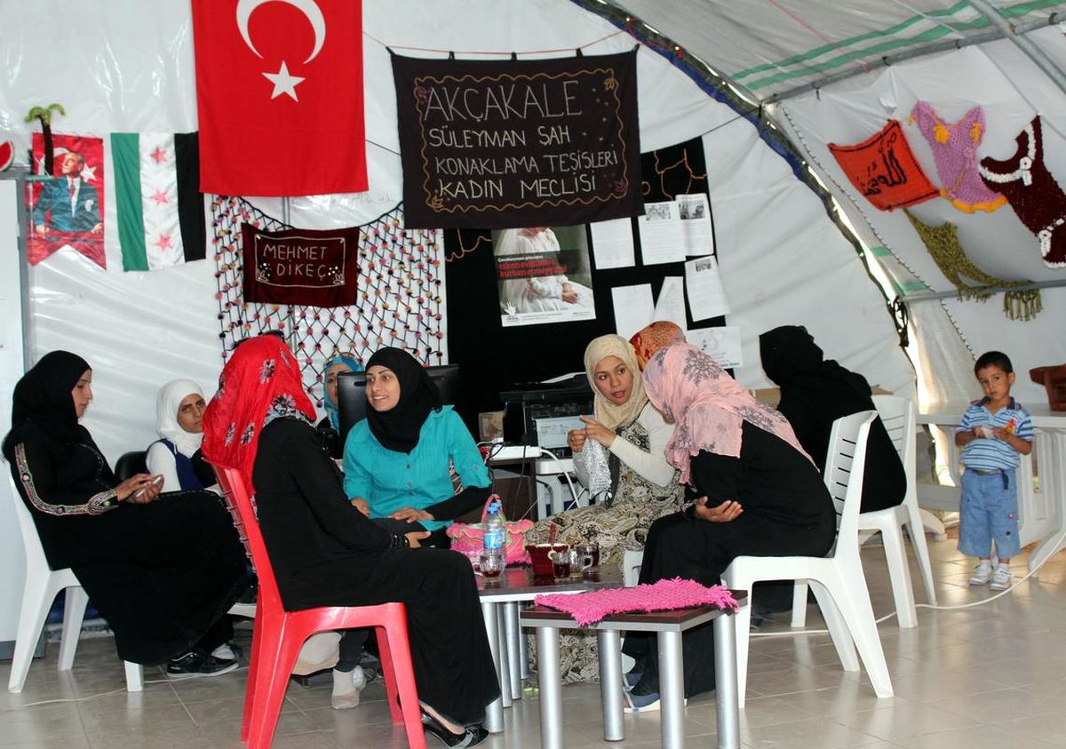 Suriyeli Kadınlar Demokrasiyi Türkiye\'de Öğreniyor