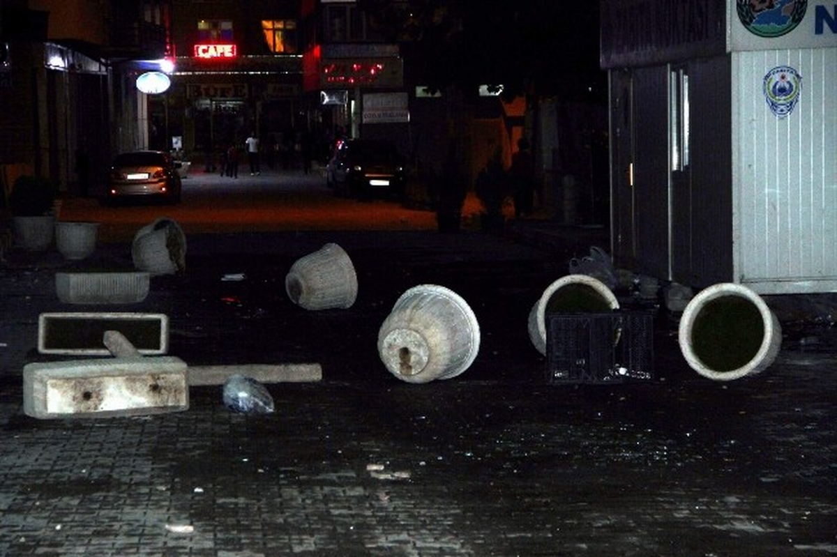 Van\'daki Olaylar Devam Ediyor