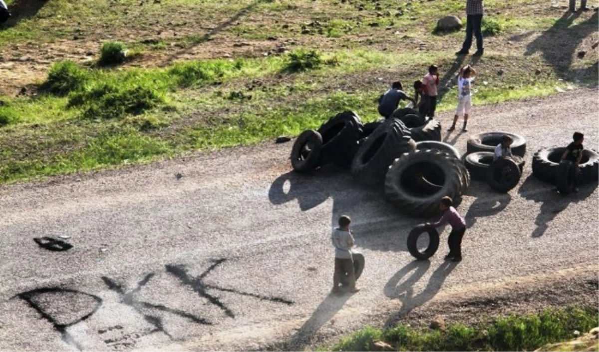 Varto\'daki Yol Kapatma Eylemi Devam Ediyor