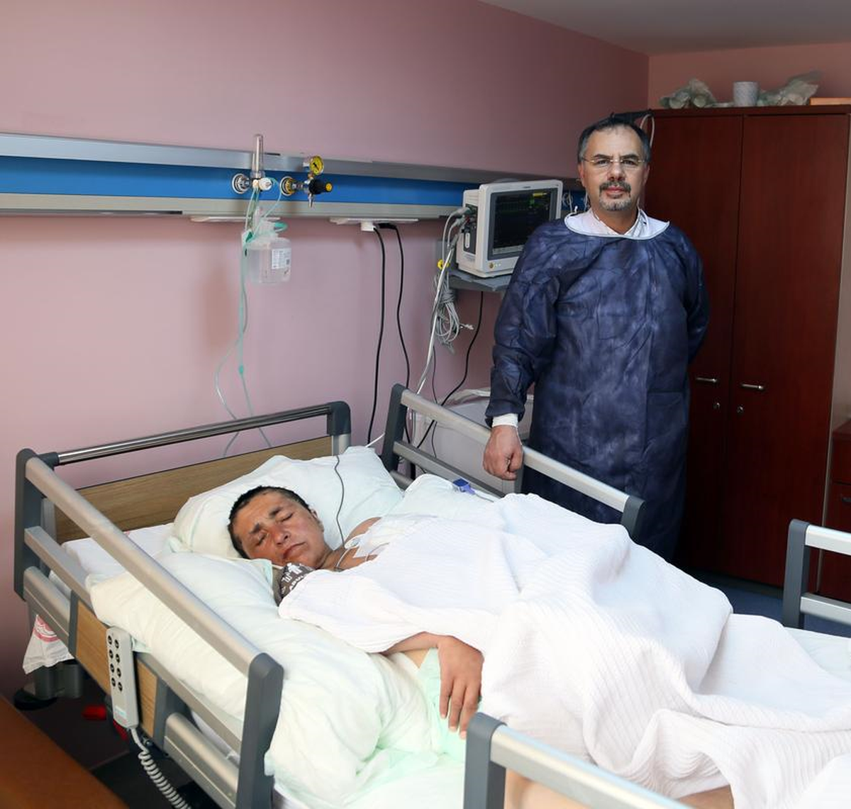 Vücudu Kurtlanan Kadın, Tedavi Altına Alındı