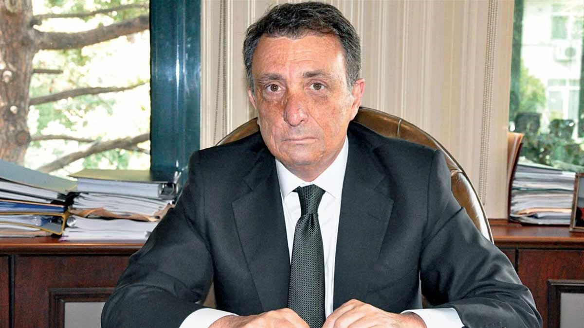 Ahmet Nur Çebi: 3 Yabancı 2 Yerli Alacağız
