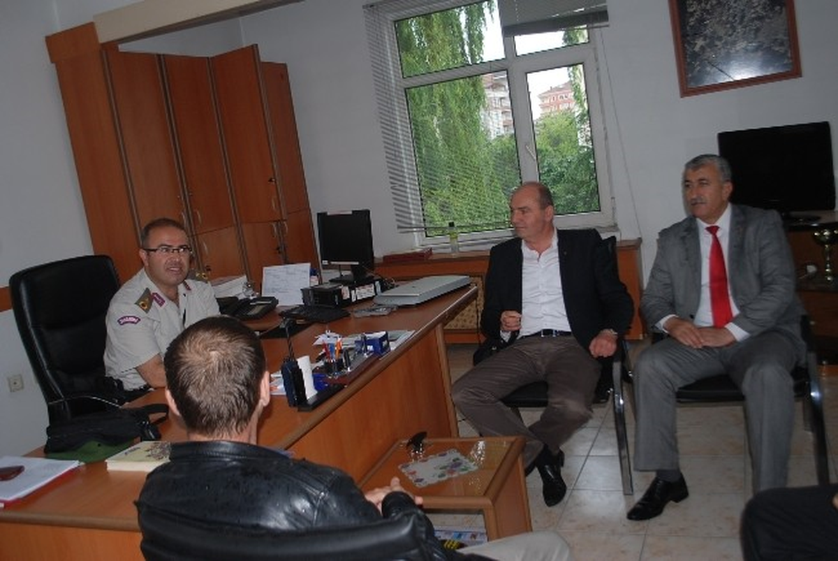 AK Parti\'den Jandarma Komutanlığı\'na Nezaket Ziyareti