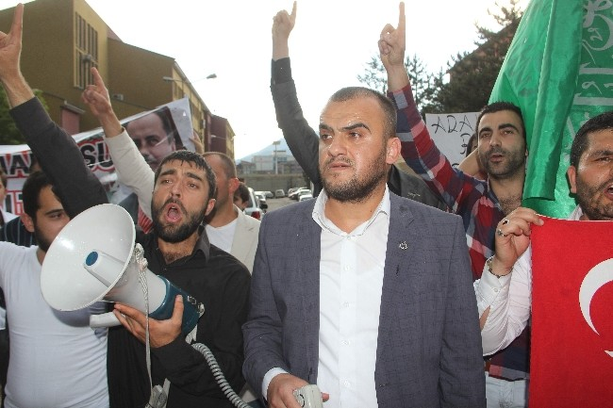 Alperen Ocakları\'ndan Tabutlu Eylem