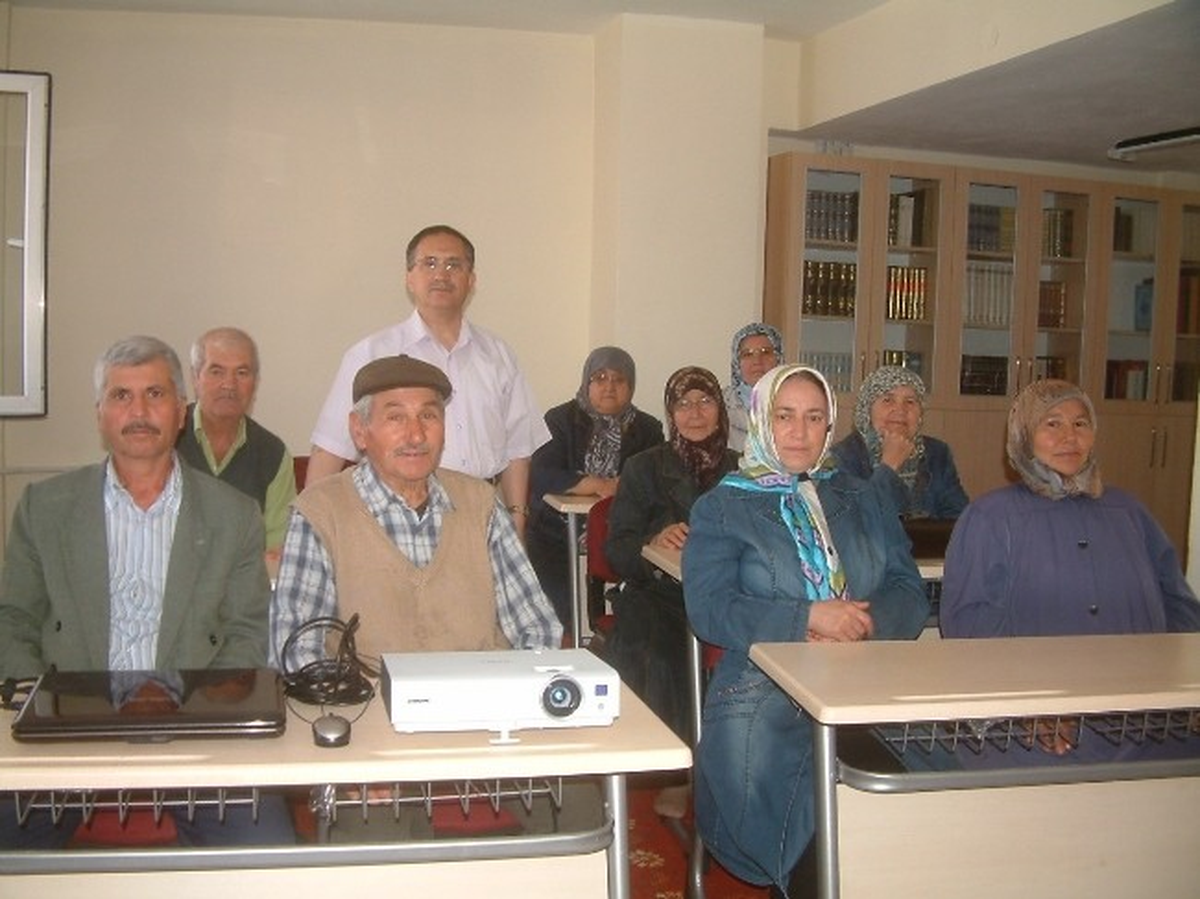 Burhaniye\'de Hac Semineri