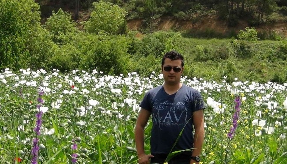 Çiçek Açan Haşhaşlar Simav\'ı Lale Bahçesine Döndürdü