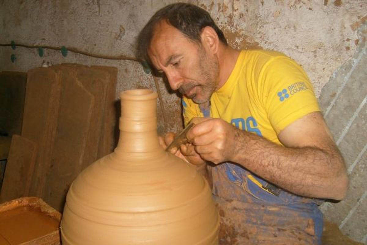 Çömlek Üreticisi Çinlilere Karşı