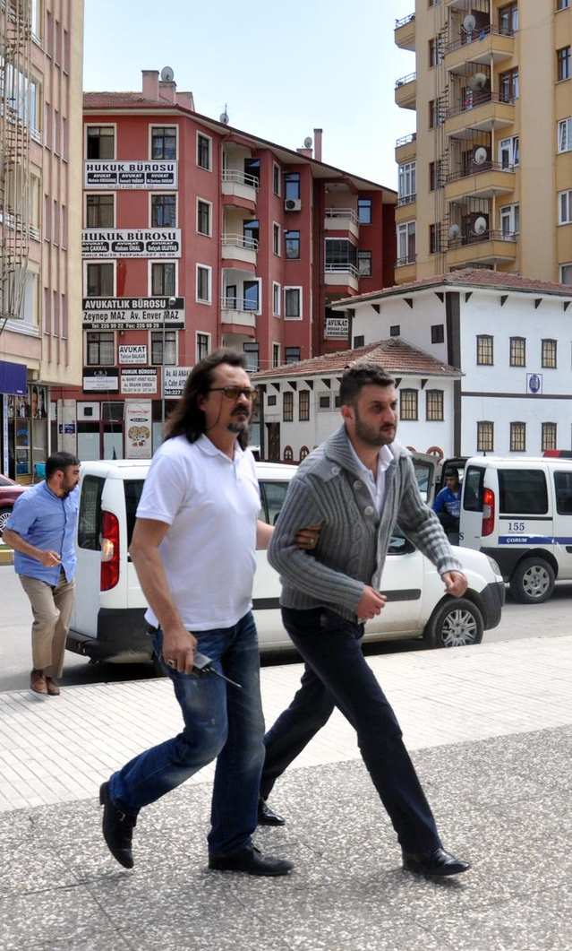 Çorum’daki Bir Ev ile Park Halindeki Bir Aracın Kurşunlanması Son Dakika