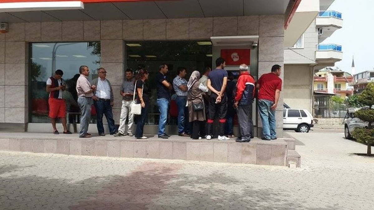 Didimli Emlakçılar Tapu Müdürlüğüne Bankamatik İstiyor