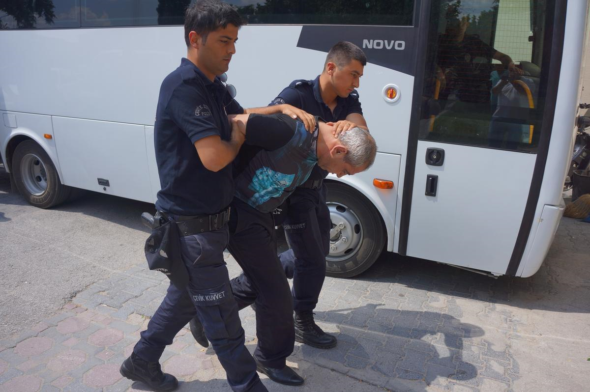 Polisi Şehit Eden Zanlılar Sağlık Kontrolünden Geçirildi