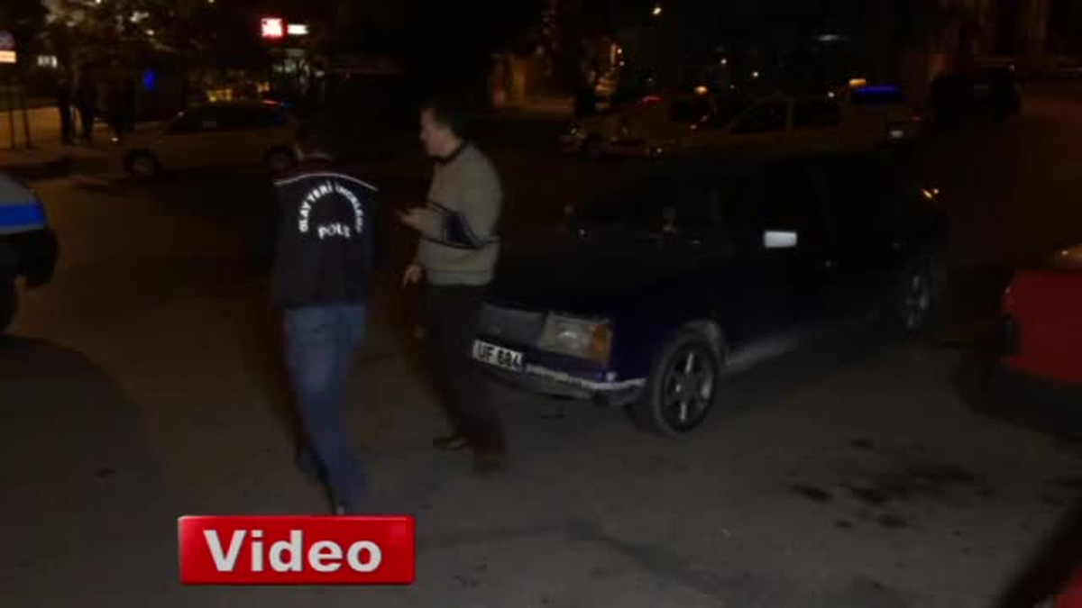Eskişehir\'de Bıçaklı Kavga: 2 Yaralı