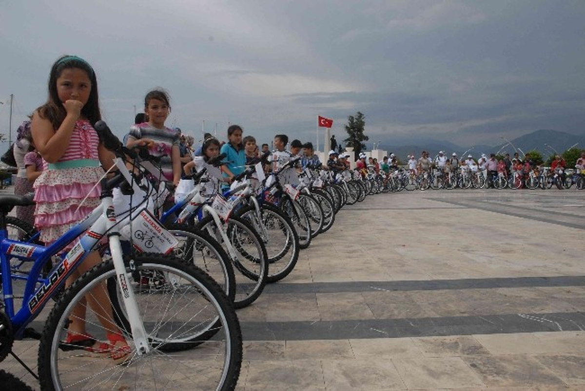 Fethiye Gaz Yerine Pedala Bastı