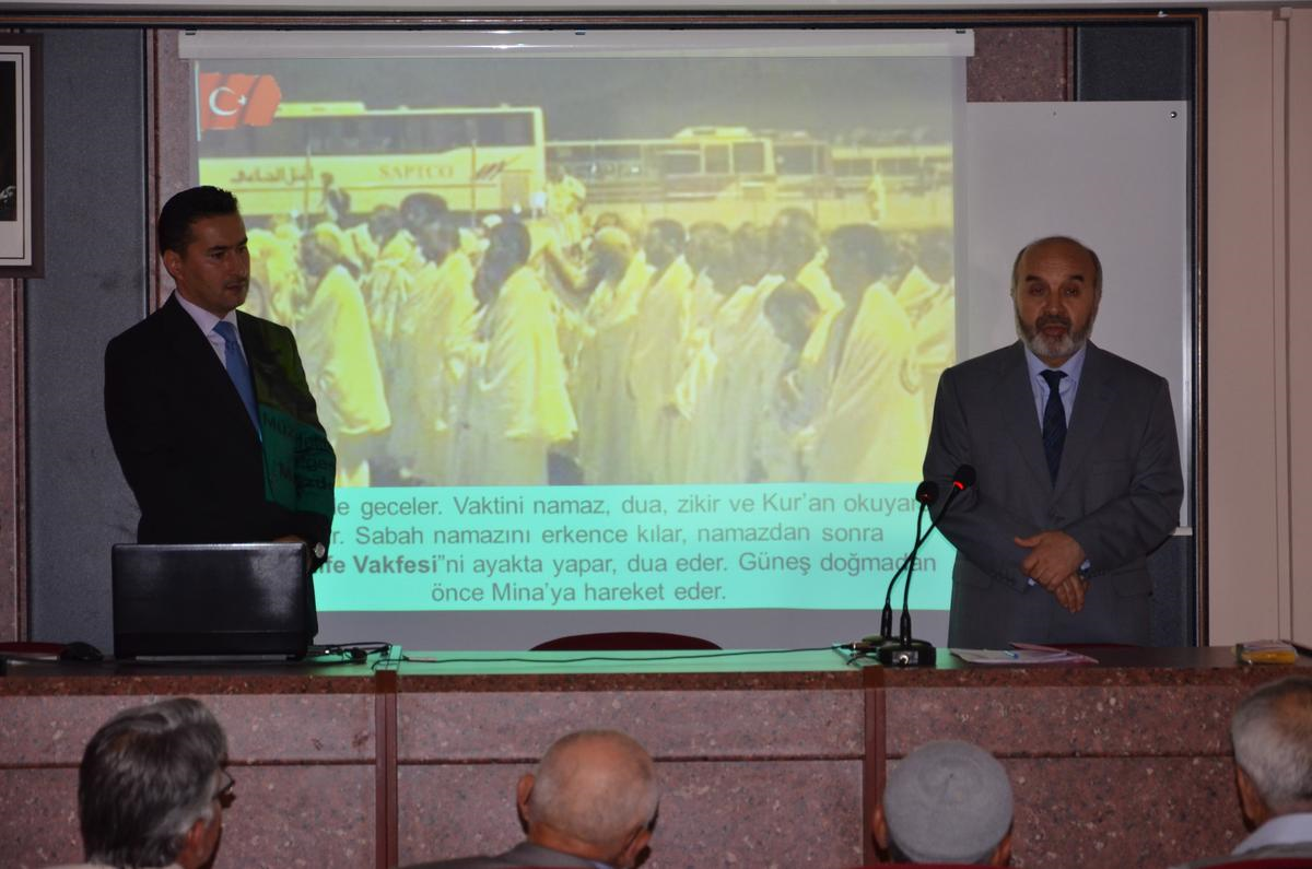 Gümüşhacıköy\'da Hacı Adaylarına Seminer