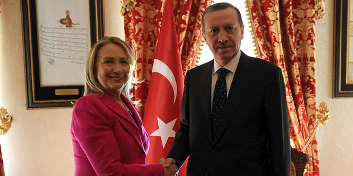 Hillary Clinton: Türkiye Sinir Bozucu Bir Ortak