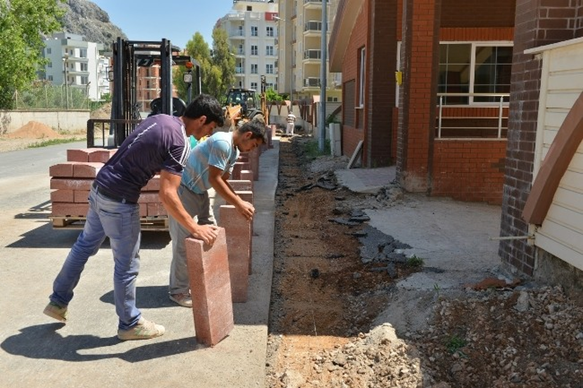 İlk Altı Ay da 21 Bin Metrekare Kaldırım