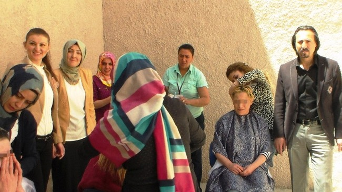 Kadın Mahkumlara Saç Bakımı