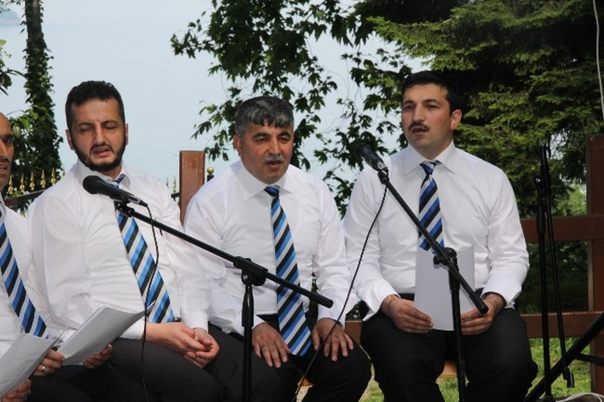 Kur\'an Bülbülleri Belgelerini Aldı