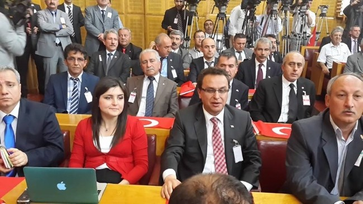 MHP İl ve İlçe Teşkilatı Üyelerinin Ankara Çıkartması